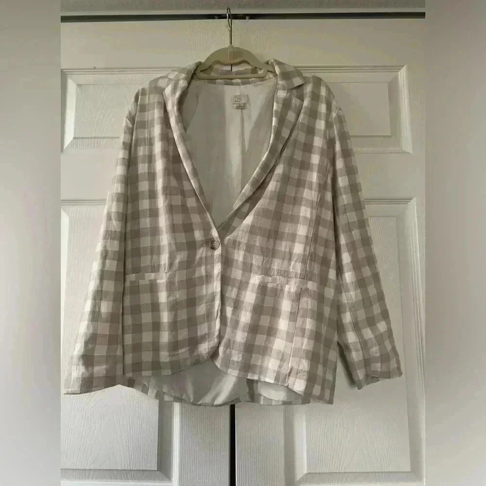 A New Day Cream and White Blazer